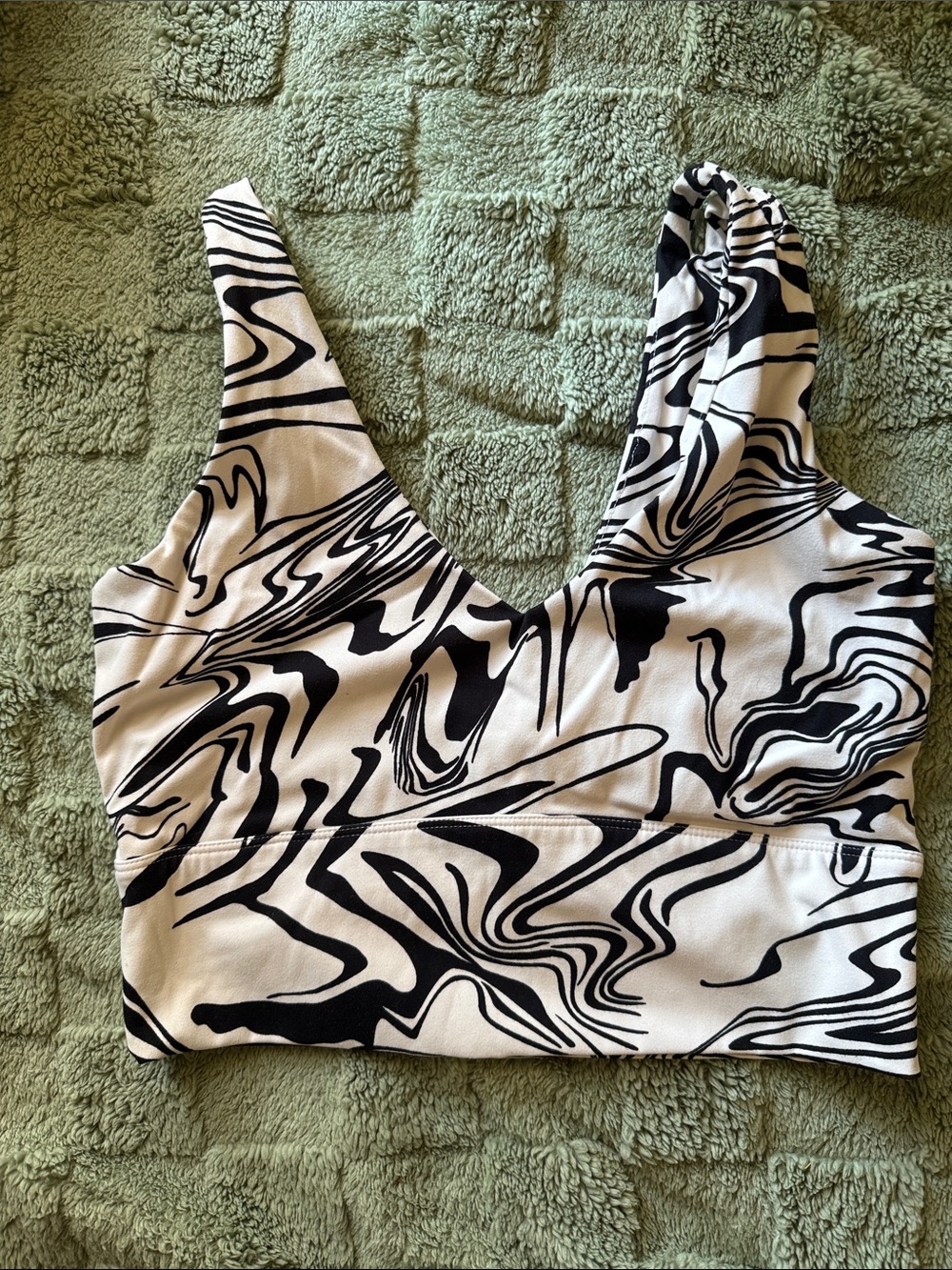 Women's Black & White Swirl V-Neck Crop Top
